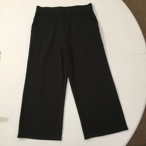 Sentimental NY Wide Leg Black Stretchy Capri Pants